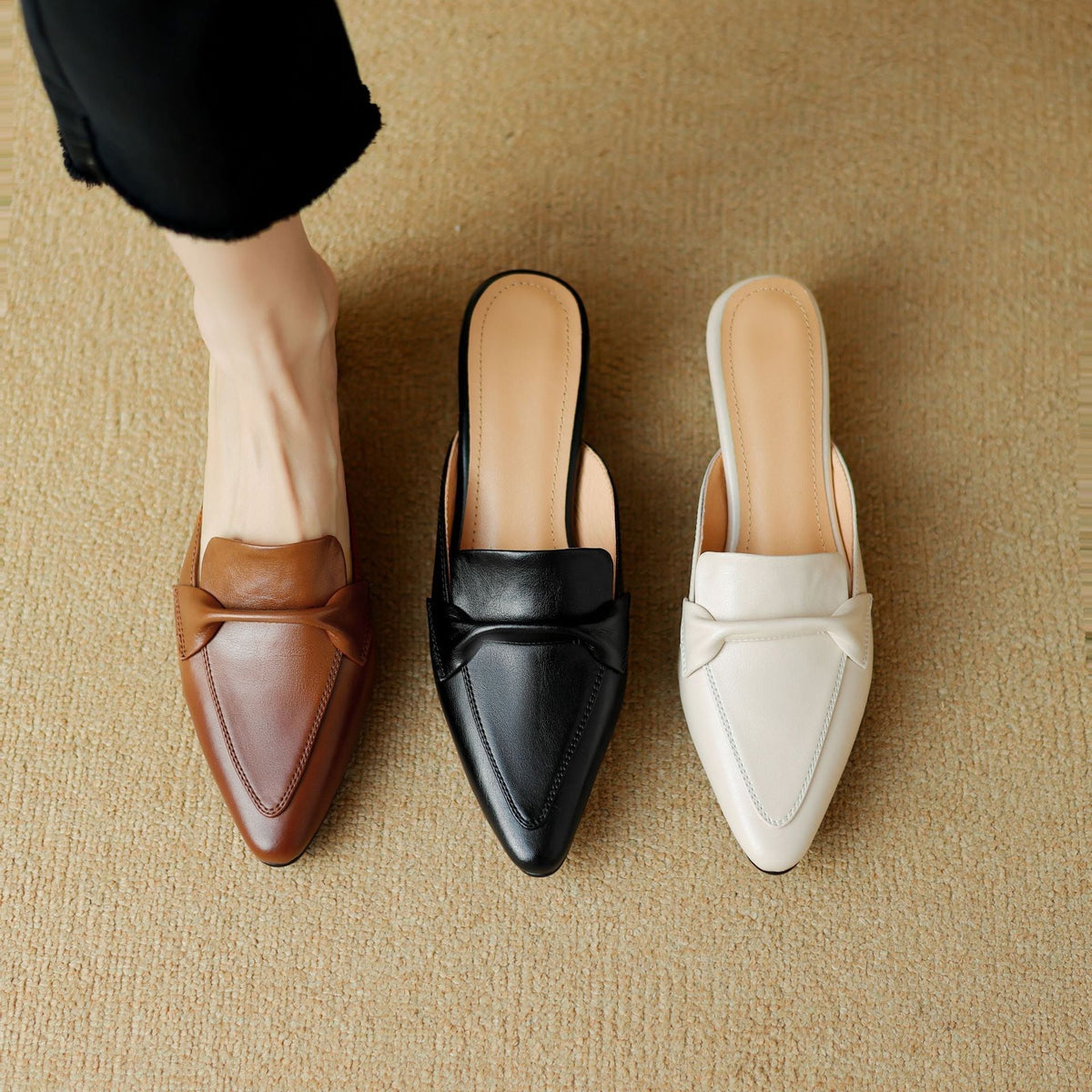 Sacha Havre | Mules Pointues en Cuir Béatrice