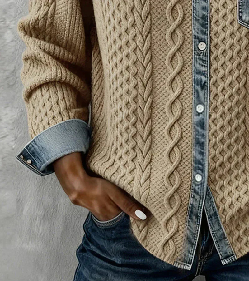 Noémie — Top en Maille avec Détails en Denim